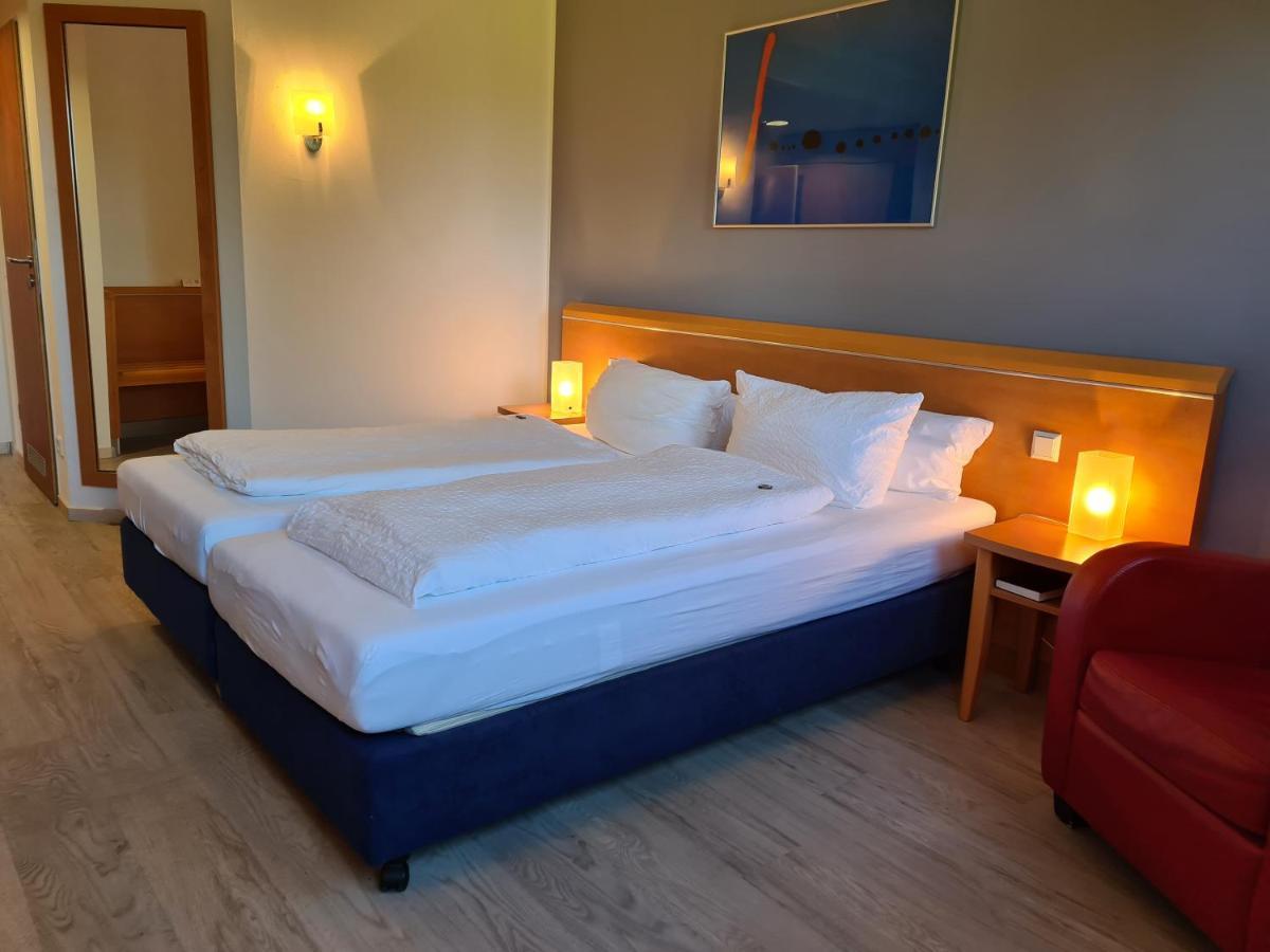 Hotel Aquamarin Papenburg Buitenkant foto